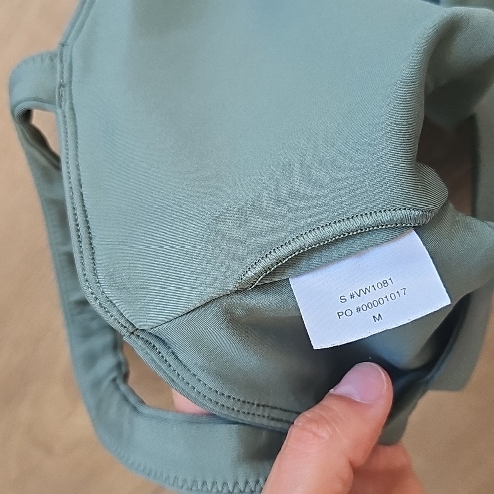 Vuori Evolve Square Neck Bra Green Size Medium - Picture 5 of 5